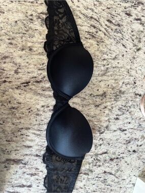 PINK Black Strapless Lace Push-Up Bra